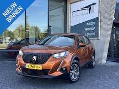 Peugeot 2008 - 1.2 PureTech Blue*NAVI*CAM*HAAK*ECC*CRUISE*CARPLAY