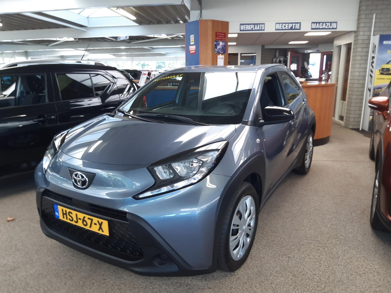 Toyota Aygo X - 1.0 VVT-i S-CVT Play AUTOMAAT CRUISE CAMERA FOTO'S VOLGEN! - AutoWereld.nl