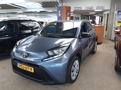 Toyota Aygo X - 1.0 VVT-i S-CVT Play AUTOMAAT CRUISE CAMERA FOTO'S VOLGEN