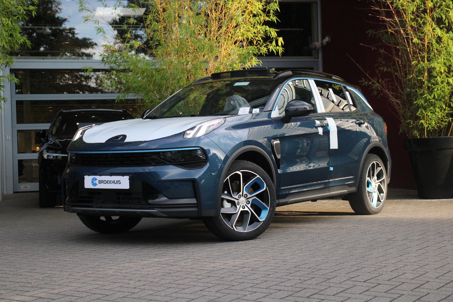 Lynk & Co 01 - 1.5 | 360 Camera | Panoramadak | Adaptive Cruise | Infinity audio - AutoWereld.nl
