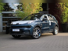 Lynk & Co 01 - 1.5 | 360 Camera | Panoramadak | Adaptive Cruise | Infinity audio