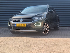 Volkswagen T-Roc - 1.0 TSI Sport iQ-drive | Trekhaak | Navigatie | Panorama dak |
