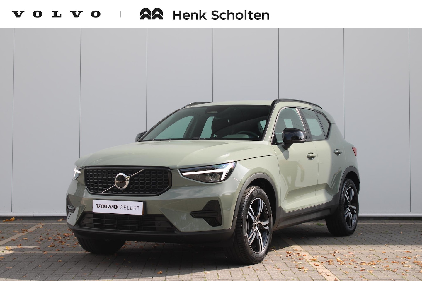 Volvo XC40 - B4 197PK Plus Dark Premium audio by Harman Kardon | Elektrische voorstoelen met geheugen | - AutoWereld.nl