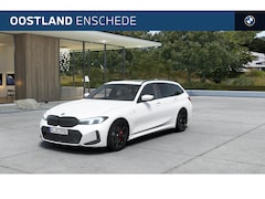 BMW 3-serie Touring - 330e M Sport Automaat / Panoramadak / Sportstoelen / Achteruitrijcamera / Active Cruise Co