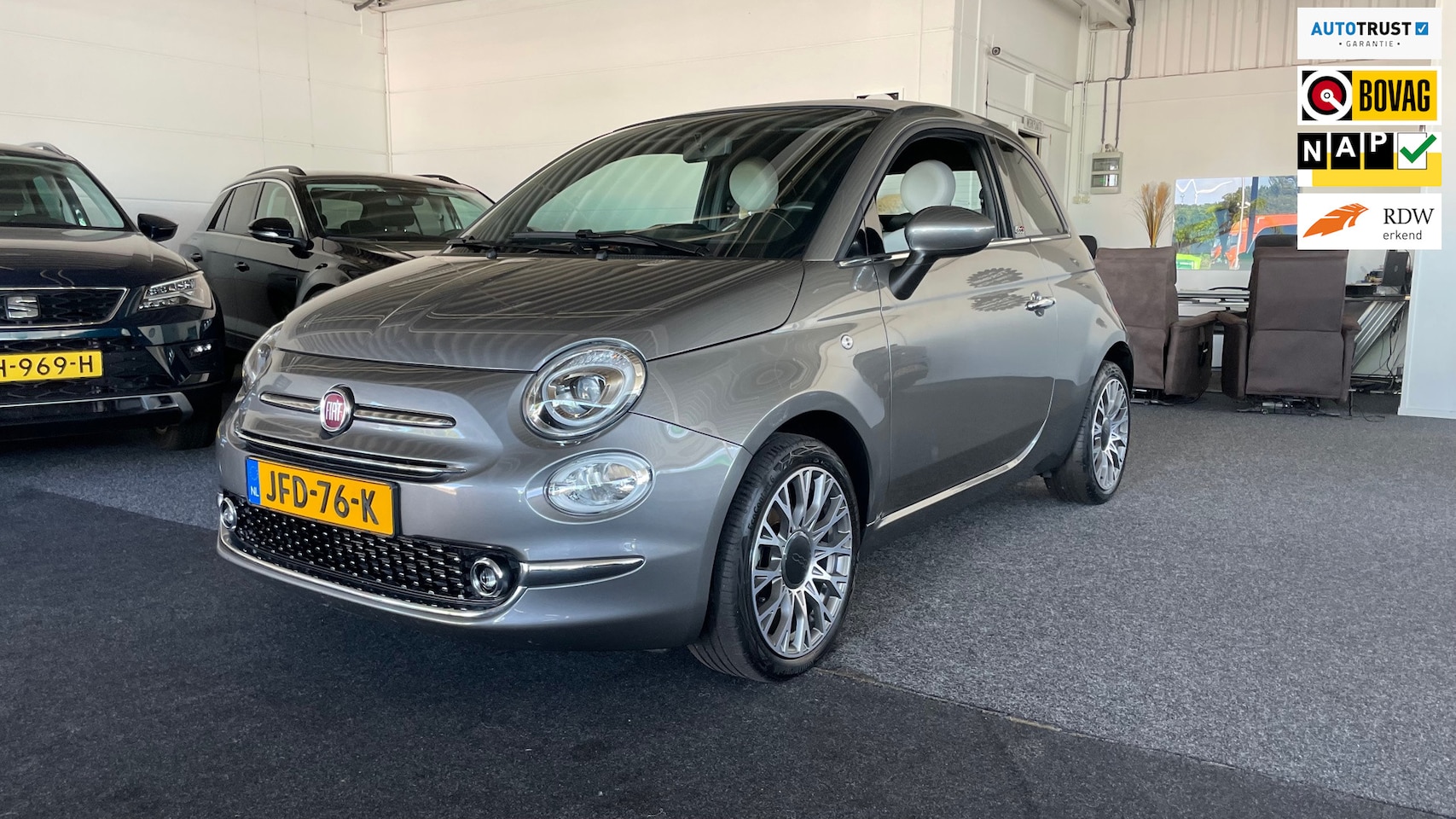 Fiat 500 C - FIAT Cabrio, Airco, Cruise, Carplay, Leder, Lichtmetaal. - AutoWereld.nl
