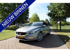 Volvo V40 - 1.6 T4 Ocean Race NAP | Stoelverwarming | Trekhaak | Memory | BLIS | Leder | Xenon | Navi