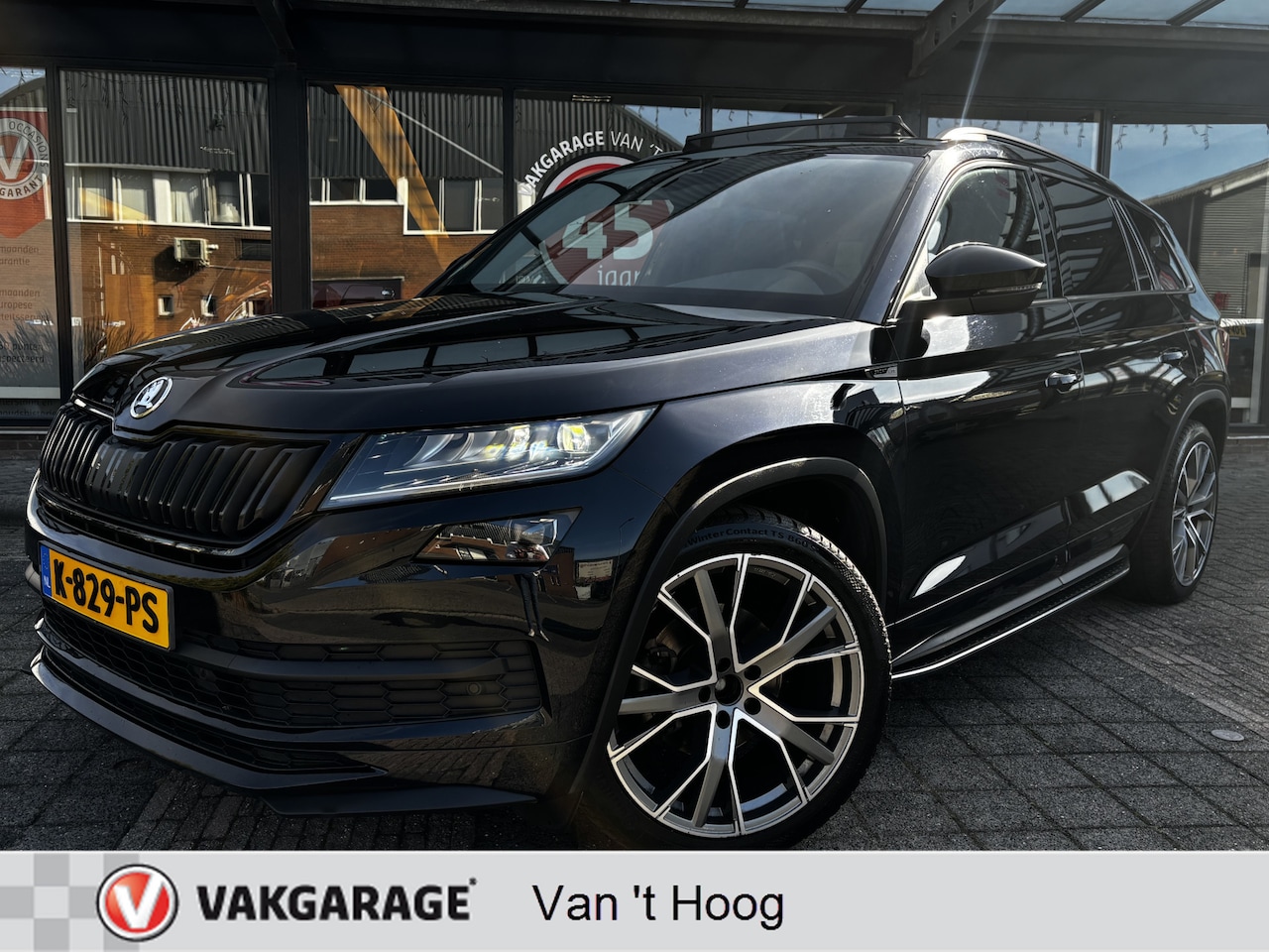 Skoda Kodiaq - 1.5 TSI Sportline Business Panorama Trekhaak Cantonaudio - AutoWereld.nl