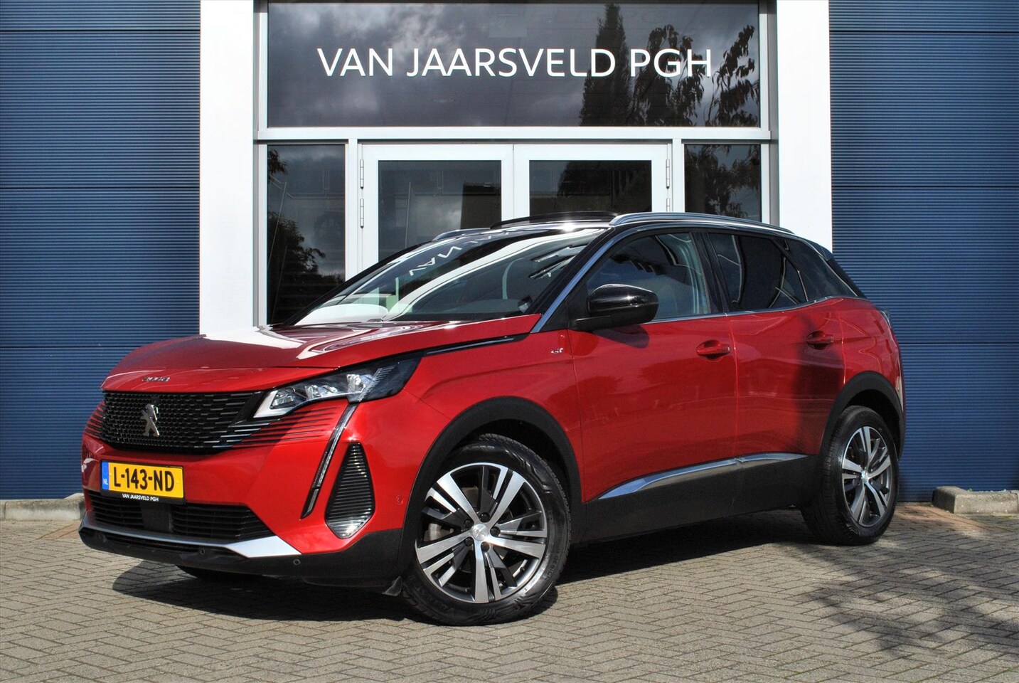 Peugeot 3008 - GT 1.2 PureTech 130pk EAT8 / Pano / Focal - AutoWereld.nl