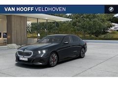 BMW i5 - eDrive40 M Sport / Panoramadak / Adaptieve LED / Adaptief onderstel professional / Bowers