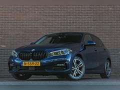 BMW 1-serie - 118i Business Edition, Origineel NL, Sport Line, Adaptive LED, Carplay, Half leder, Naviga