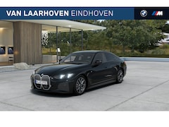 BMW i4 - eDrive40 M Sport / Achteruitrijcamera / Parking Assistant / Stoelverwarming / Cruise Contr