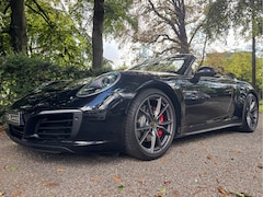 Porsche 911 Cabrio - 3.0 Carrera 4S