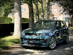 Land Rover Range Rover Sport - 2.0 P440e Dynamic HSE / ORG. NL. / PANO / BLACK PACK / 23"