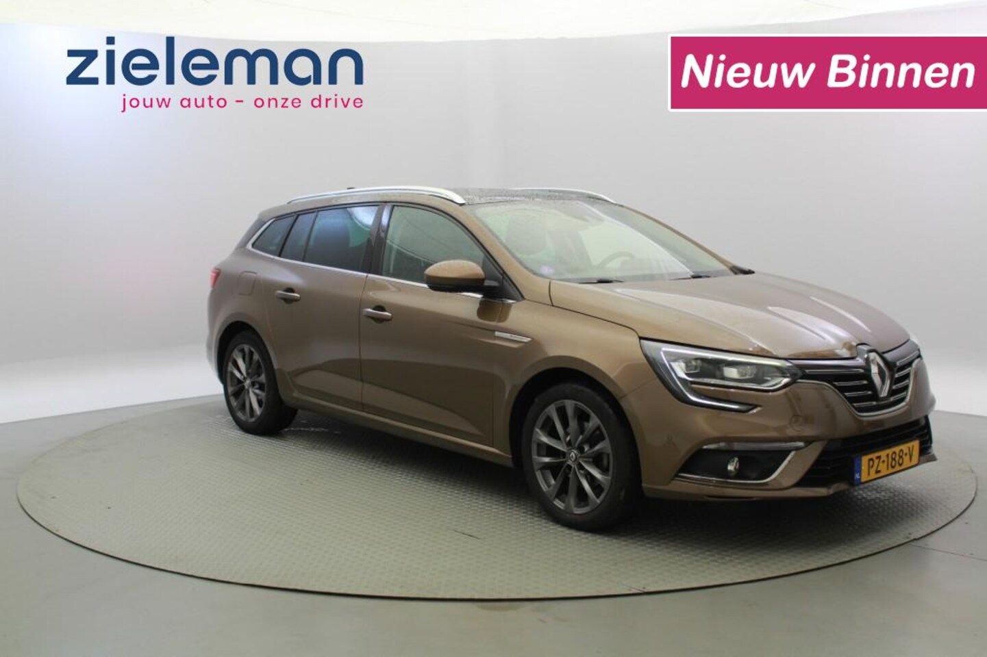 Renault Mégane Estate - Estate 1.2 TCe Serie Signature Exclusiv - Panorama, Massage, Leer, Stoelverw. - AutoWereld.nl