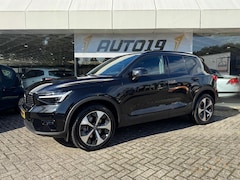 Volvo XC40 - 2.0 B4 Plus Dark