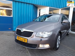 Skoda Superb Combi - 1.8 TSI Comfort Business Line met nieuwe apk