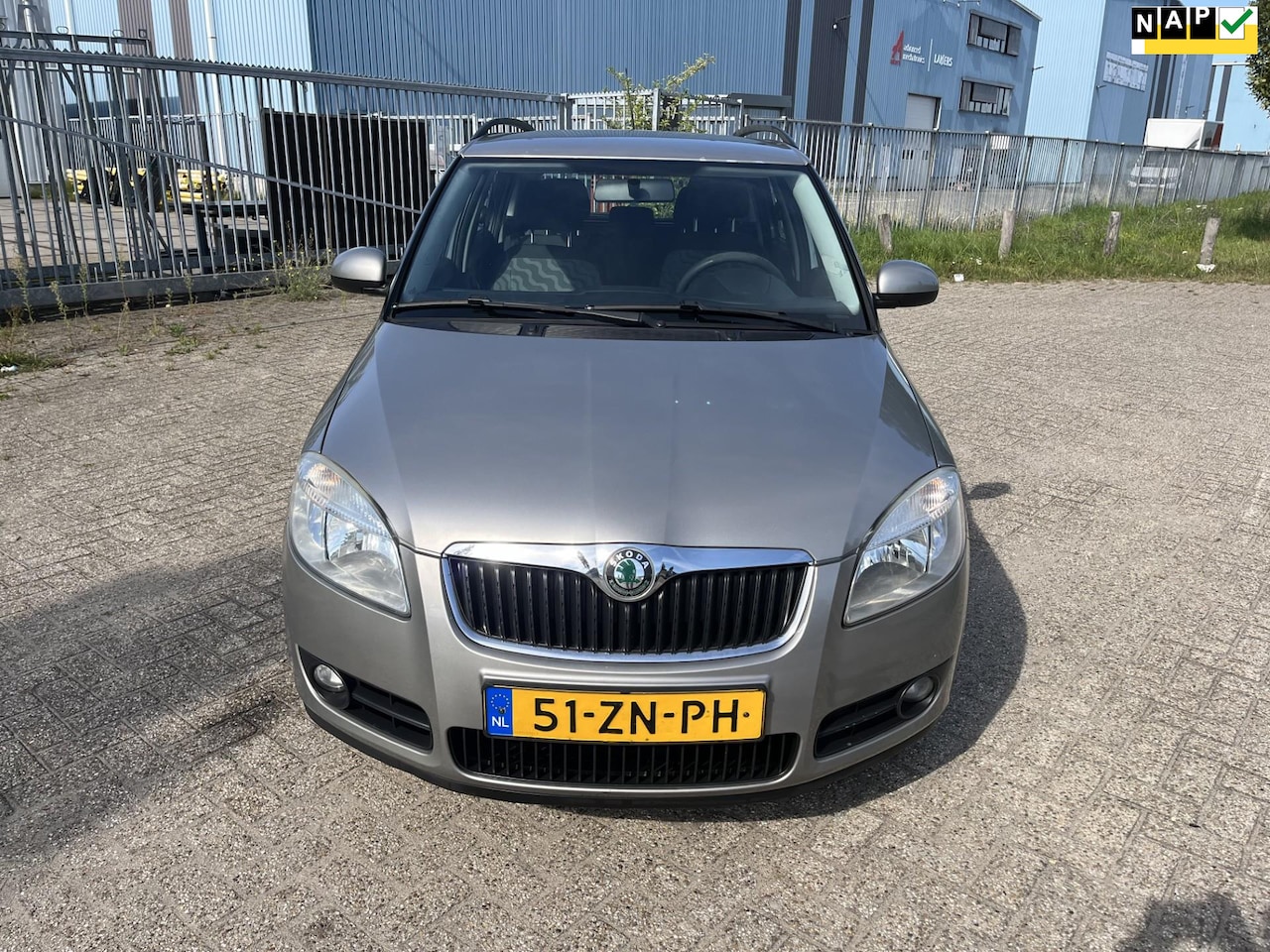 Skoda Fabia Combi - 1.4-16V Ambiente 1.4-16V Ambiente - AutoWereld.nl
