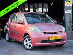 Daihatsu Sirion 2 - 1.0-12V Trend 5 Deurs|Elek.ramen|NAP|APK