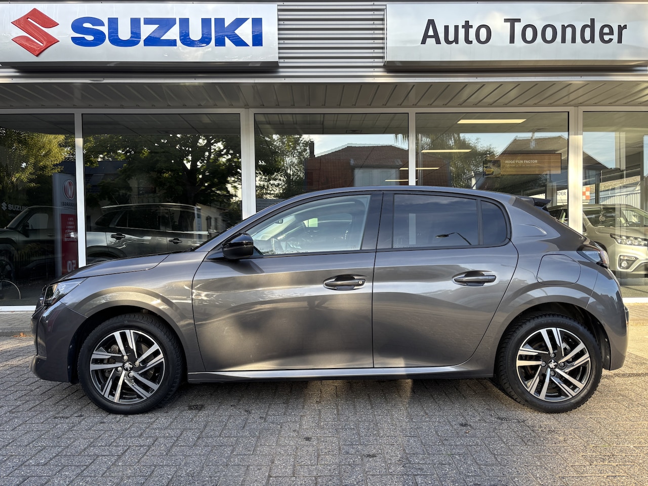 Peugeot 208 - 1.2 PureTech Allure Pack 1.2 PureTech Allure Pack - AutoWereld.nl