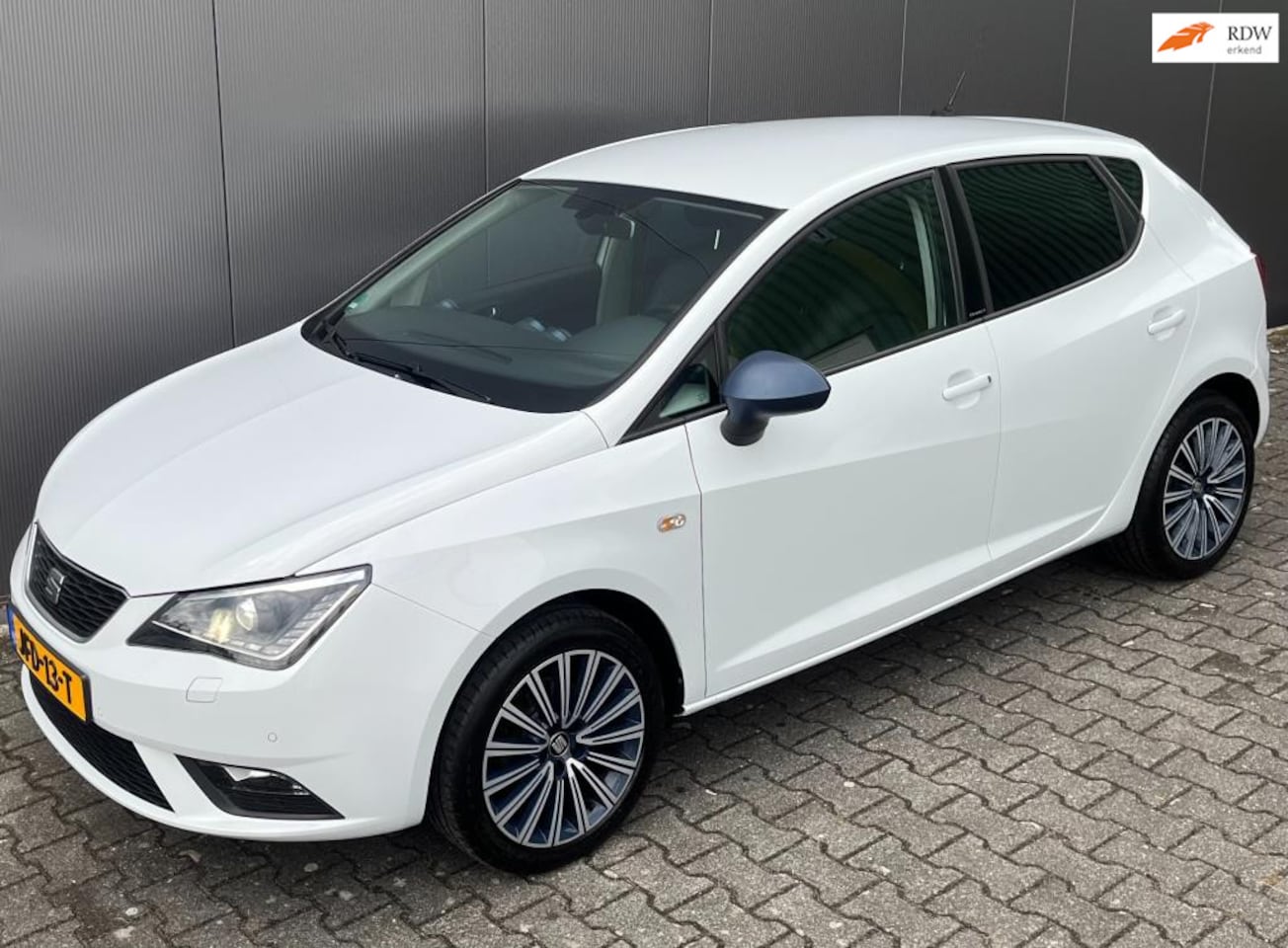 SEAT Ibiza - 1.0 EcoTSI Style Connect 1.0 EcoTSI Style Connect - AutoWereld.nl