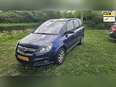 Opel Zafira - 2.2 Executive