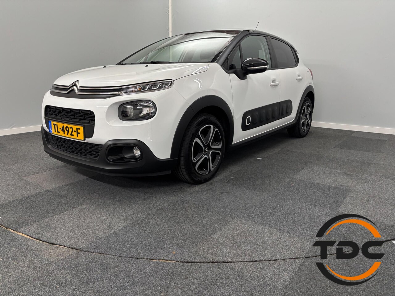 Citroën C3 - 1.2 PureTech CARPLAY NAVI NIEUWE RIEM - AutoWereld.nl