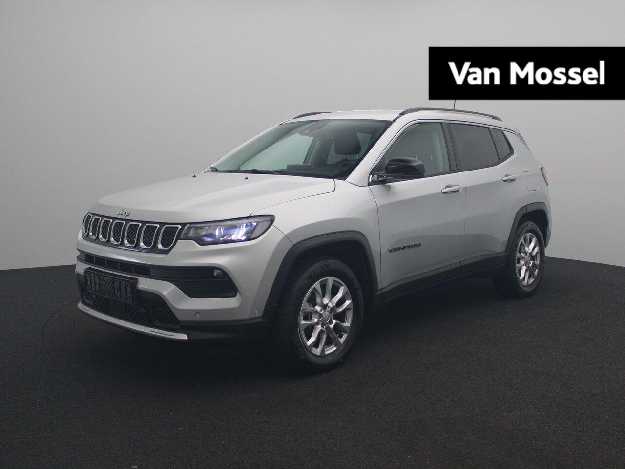 Jeep Compass - 4xe 190pk Plug-in Hybrid Limited | Navigatie | Achteruitrijcamera | Parkeersensoren | Half - AutoWereld.nl
