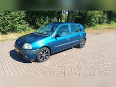 Renault Clio - 1.6 AUTOMAAT airco, elektr ramen, 16” lm velgen