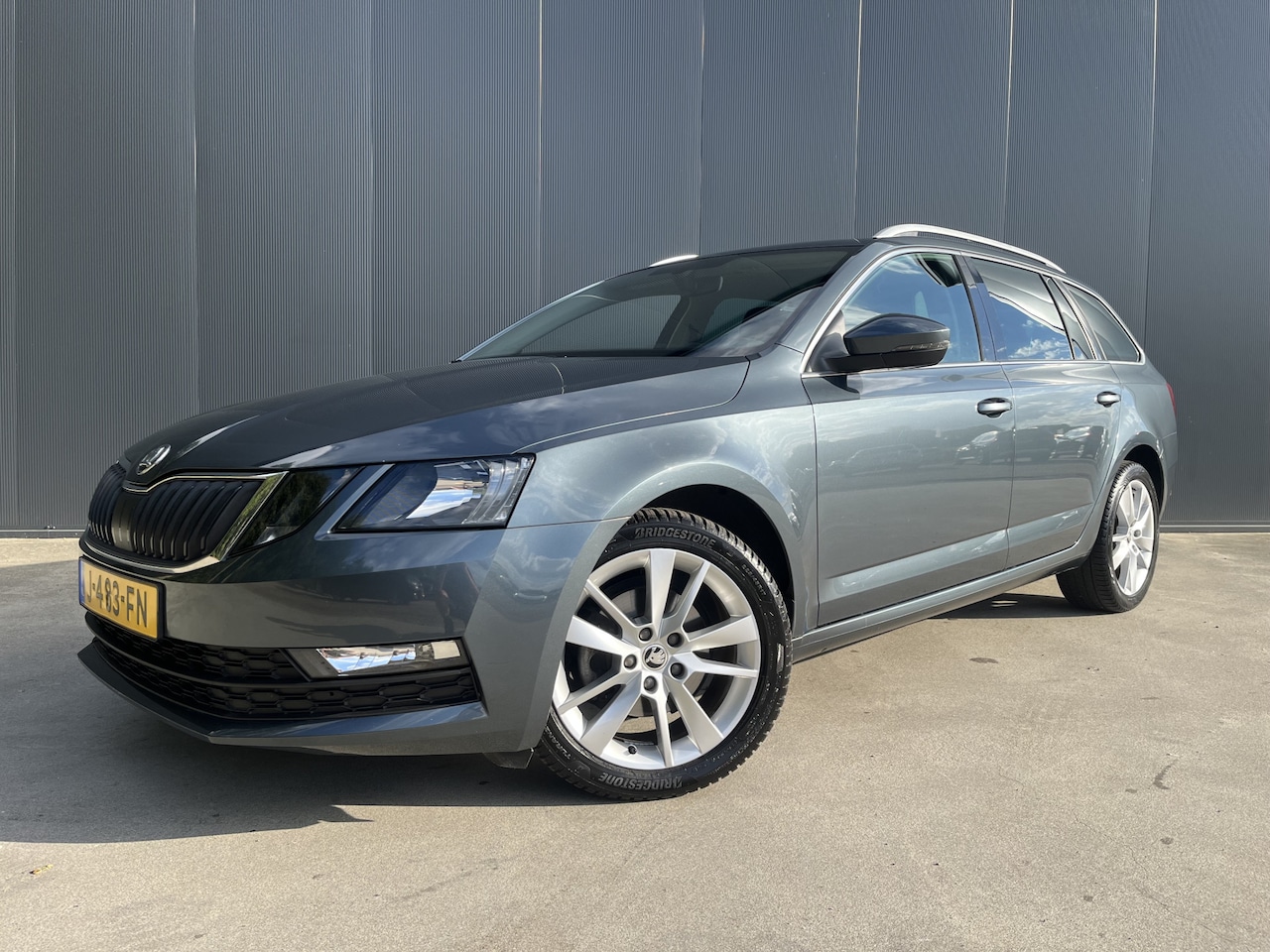 Skoda Octavia Combi - 1.5 TSI 150PK AUTOMAAT NL AUTO 1e EIGENAAR NAVI CRUISE ECC - AutoWereld.nl