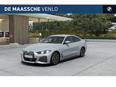 BMW i4 - eDrive40 M Sport / Achteruitrijcamera / Adaptieve LED / Active Cruise Control / Comfort Ac