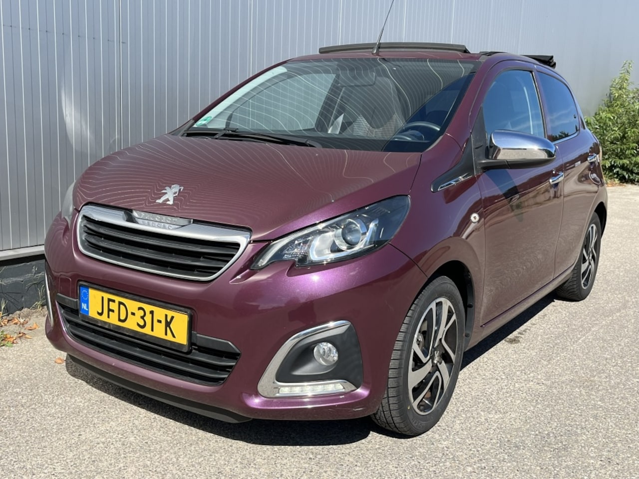 Peugeot 108 - 1.2 VTi Allure Top 1.2 VTi Allure Top - AutoWereld.nl