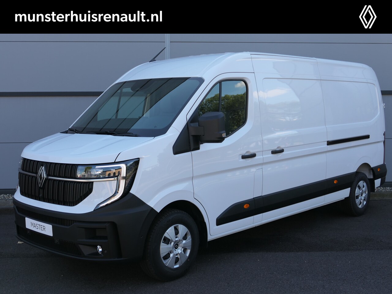 Renault Master - T35 2.0 dCi 170 L3H2 Extra 2x Schuifdeur, Voorruitverwarmd, TH, Betimmering, All Seasons - AutoWereld.nl
