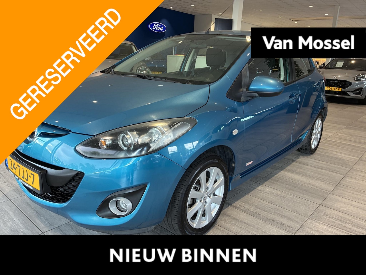 MAZDA 2