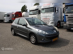 Peugeot 206 - 1.4 Génération Airco Nieuwe APK
