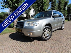 Subaru Forester - 2.0 X Comfort Pack 4 WD Ecc Cruisecontrol Stoelverwarming Pdc LM Velgen Trekhaak*Distribut