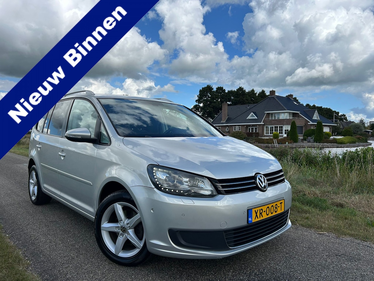Volkswagen Touran - 1.4 TSI Highline 7 persoons Xenon / Automaat / Navi / Clima - AutoWereld.nl