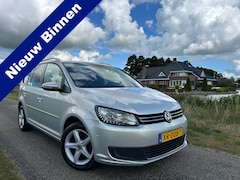 Volkswagen Touran - 1.4 TSI Highline 7 persoons Xenon / Automaat / Navi / Clima