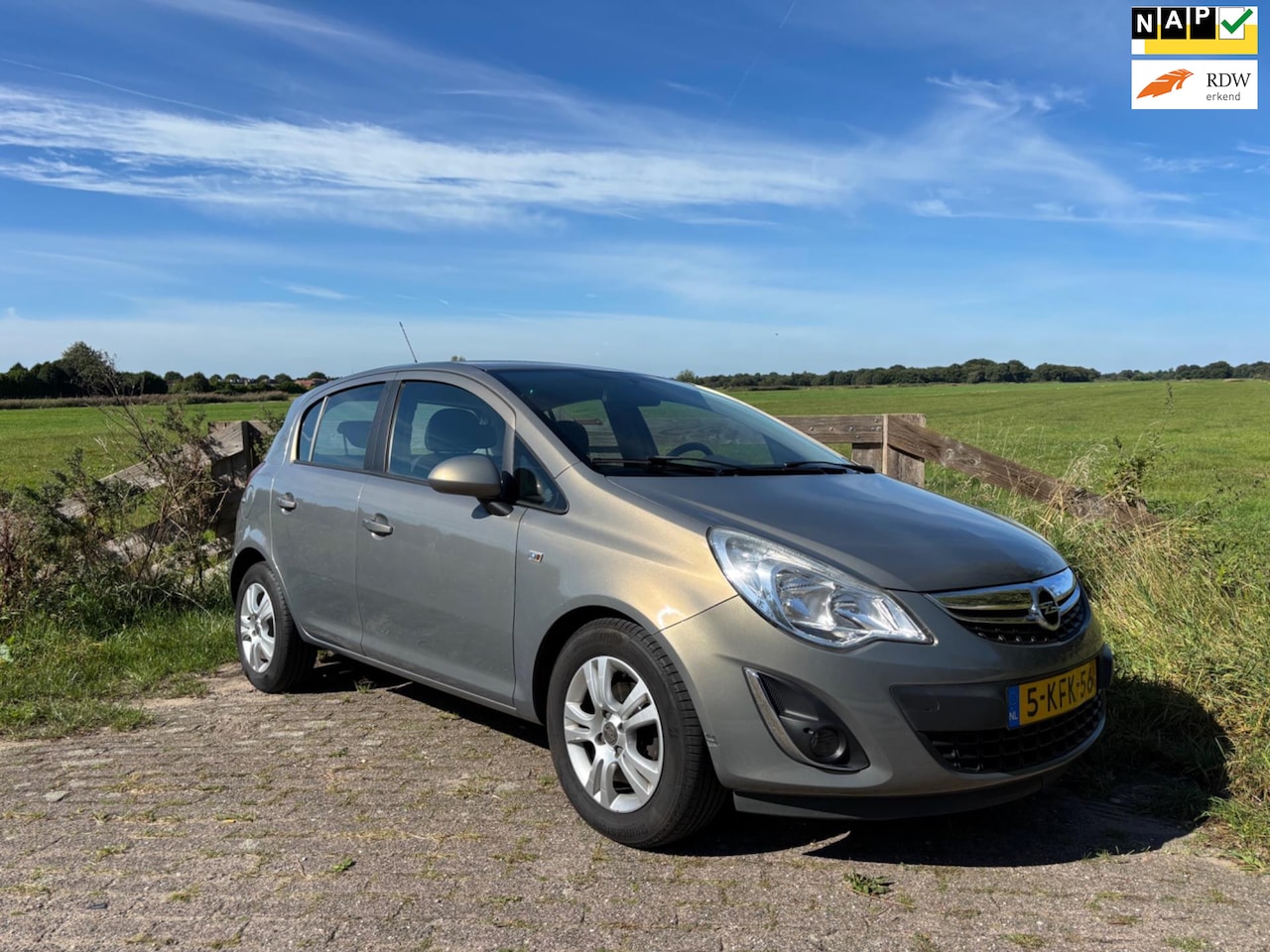 Opel Corsa - 1.2-16V Berlin 1.2-16V Berlin, 52.000 KM! (NAP) - AutoWereld.nl