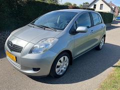 Toyota Yaris - 1.3 VVTi Sol