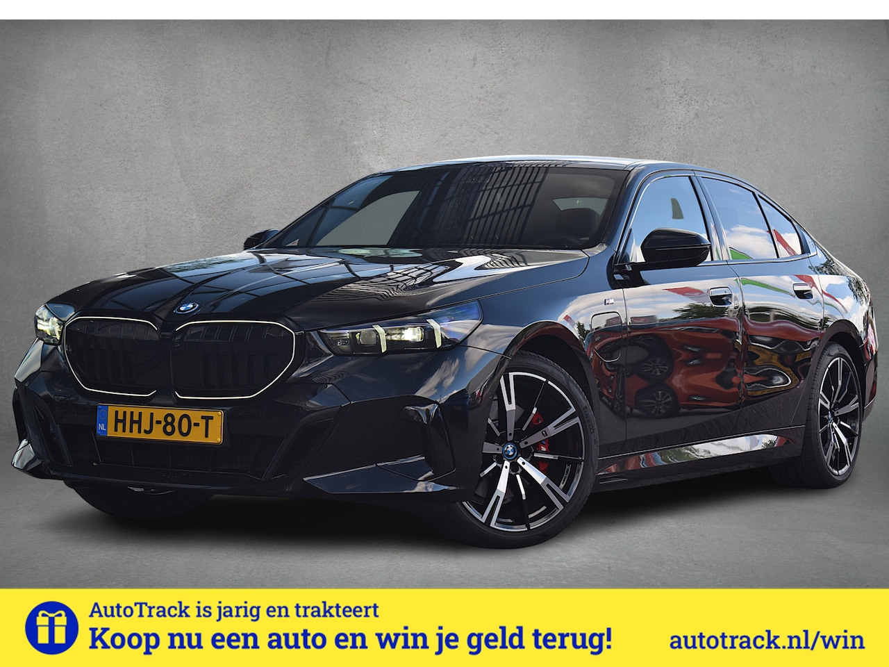 BMW 5-serie - 530e M Sport Edition | Dealer Garantie | Pano | B&W | Trekhaak Elektr. - AutoWereld.nl