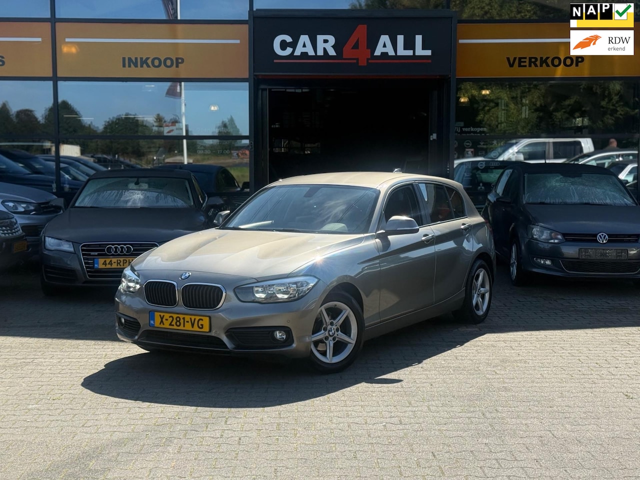 BMW 1-serie - 118i M Sport M-STUUR/PDC/NAVI/CRUISE/STLVRM/CLIMA/APK 13-02-2026 - AutoWereld.nl