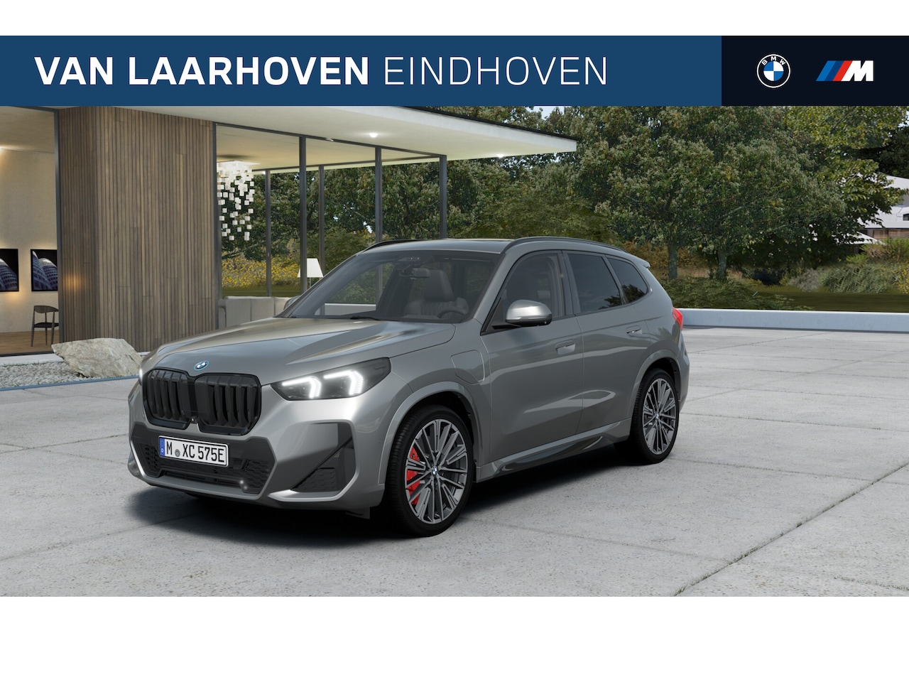 BMW X1 - xDrive30e High Executive M Sport Automaat / Panoramadak / Trekhaak / Sportstoelen / Adapti - AutoWereld.nl