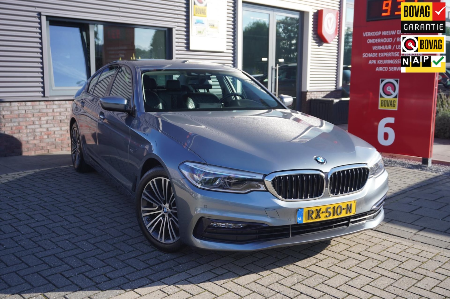 BMW 5-serie - 530i High Executive / Memory / HK / Parkeer sensoren / Cruise / NAP - AutoWereld.nl