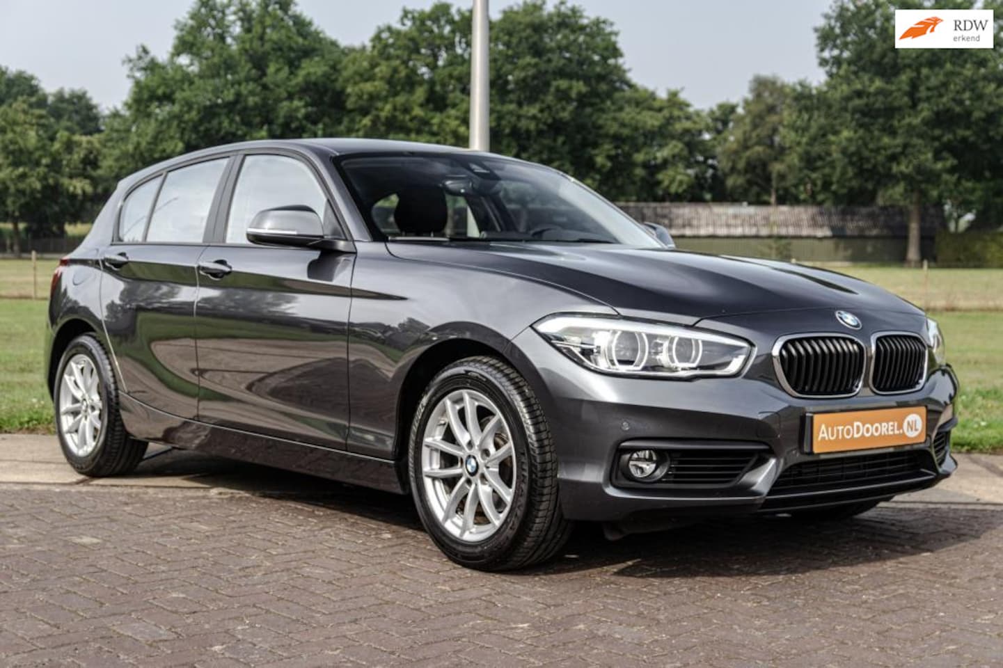 BMW 1-serie - 118i Automaat Navigatie - AutoWereld.nl