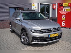 Volkswagen Tiguan - 2.0 TSI 4Motion Highline Business R-Line / Head up Display / Stoelmassage / Pano / Adaptie