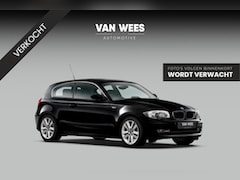BMW 1-serie - 120i E81 High Executive Facelift 170 pk | Automaat | Dakraam | Navi | Sportstoelen | Clima