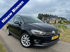 Volkswagen Golf Sportsvan - 2.0 TDI Highline Panoramadak / Navi / Trekhaak / Stoelverwarming Topstaat