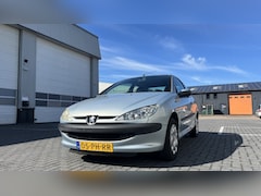 Peugeot 206 - 1.4 X-line
