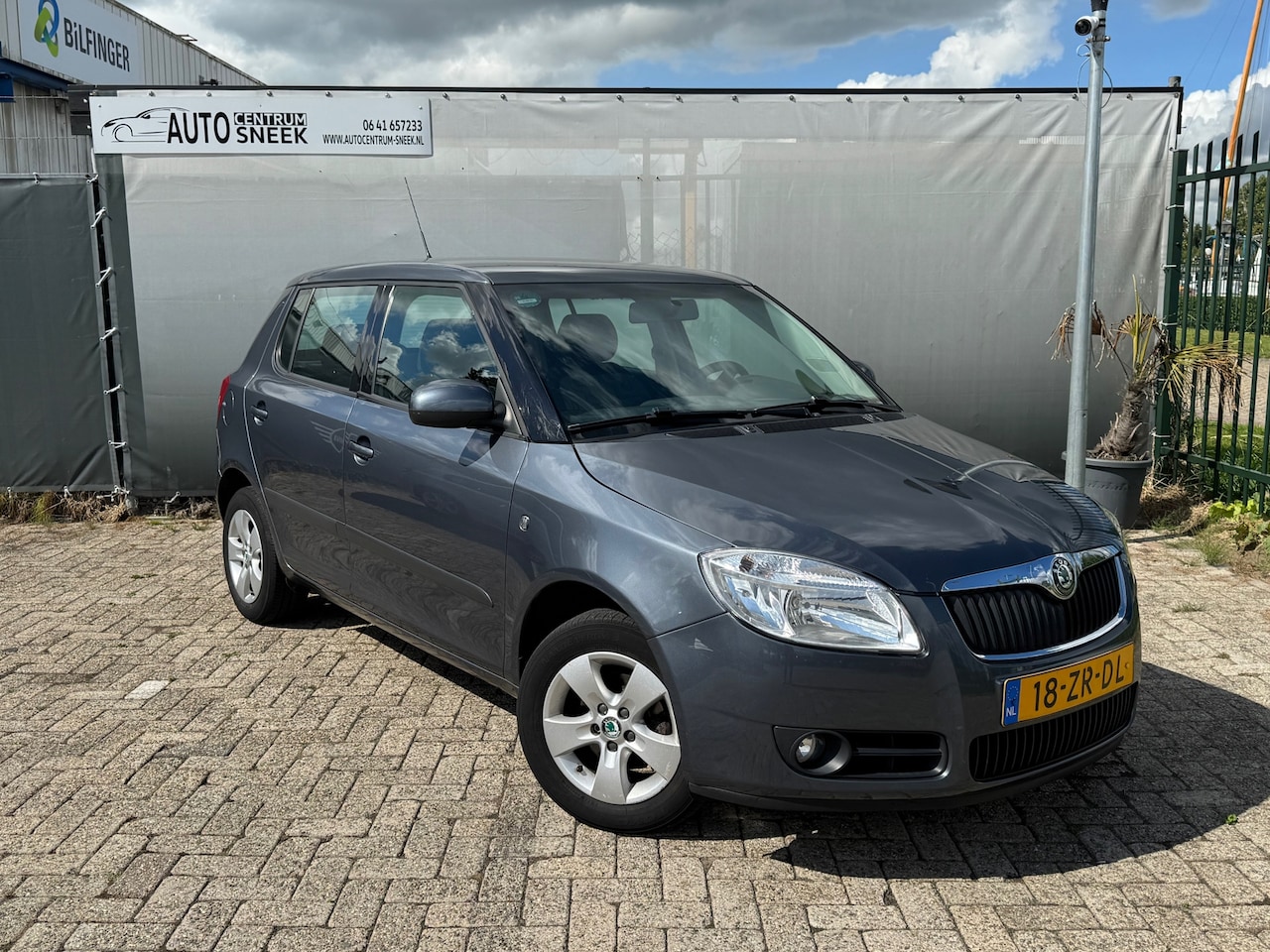 Skoda Fabia - 1.4-16V Ambiente - NWE APK - Airco - AutoWereld.nl