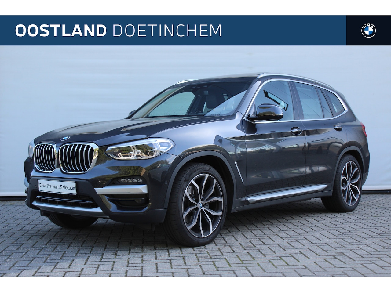 BMW X3 - xDrive20i High Executive xLine Automaat / Panoramadak / Trekhaak / Sportstoelen / Achterui - AutoWereld.nl